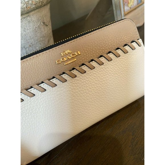 (Sold) COACH Accordion Whipstitch Leather Wallet - Picture 5 of 8